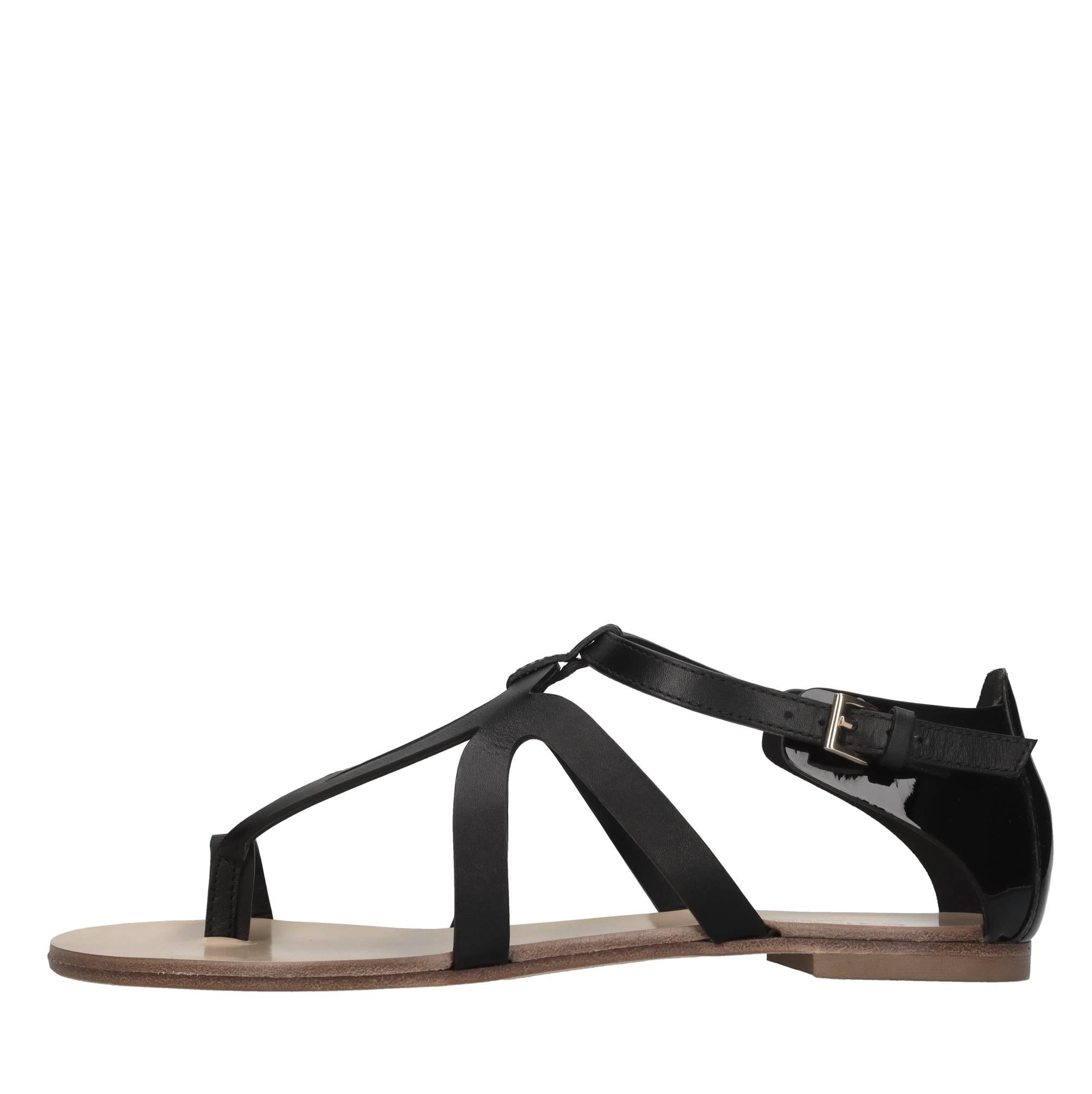 Sandali in pelle e vernice 