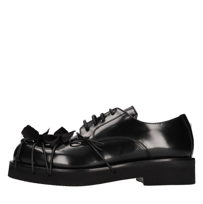 Stringate in pelle 