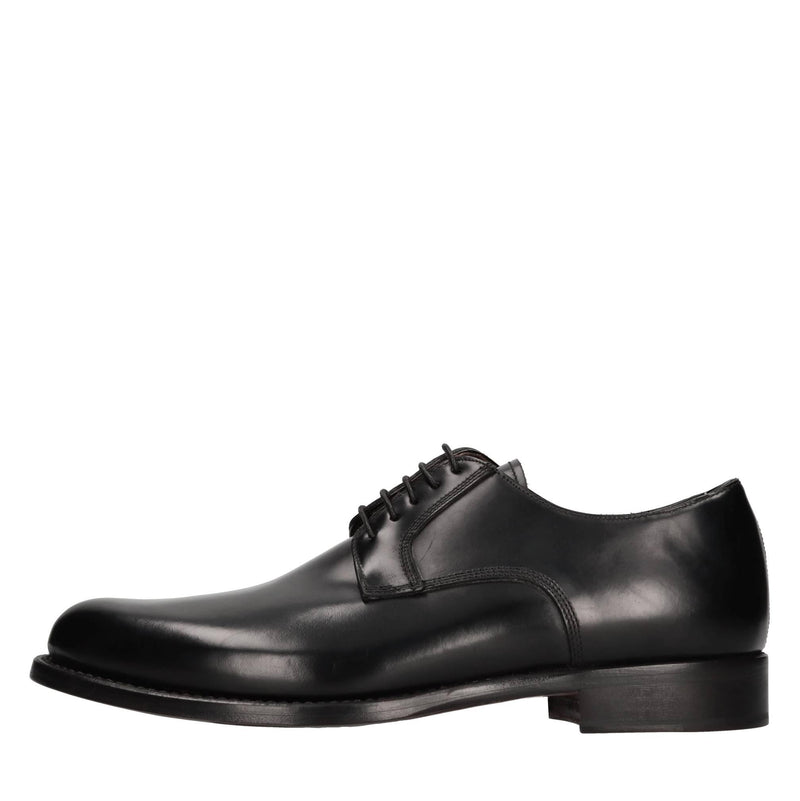 Stringate in pelle 