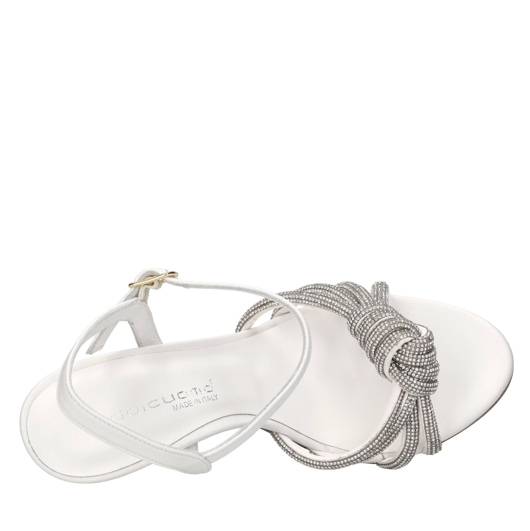 Sandali in pelle ed ecopelle 