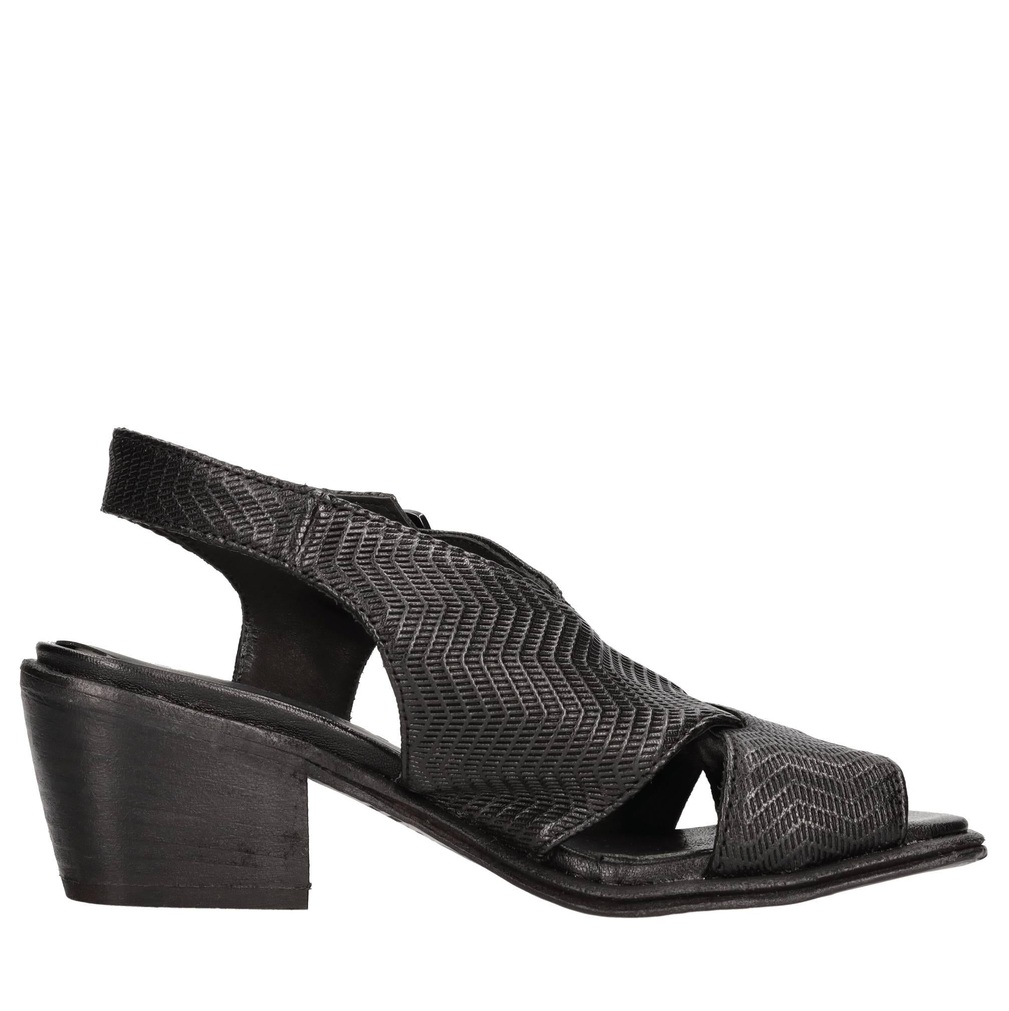 Sandali in pelle 
