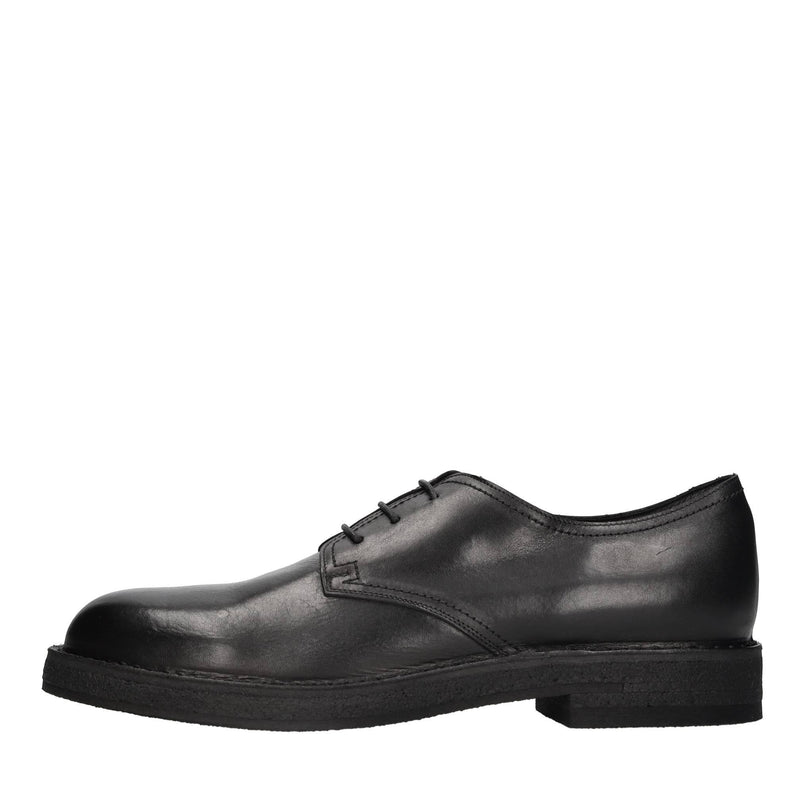 Stringate modello CARGOL in pelle 