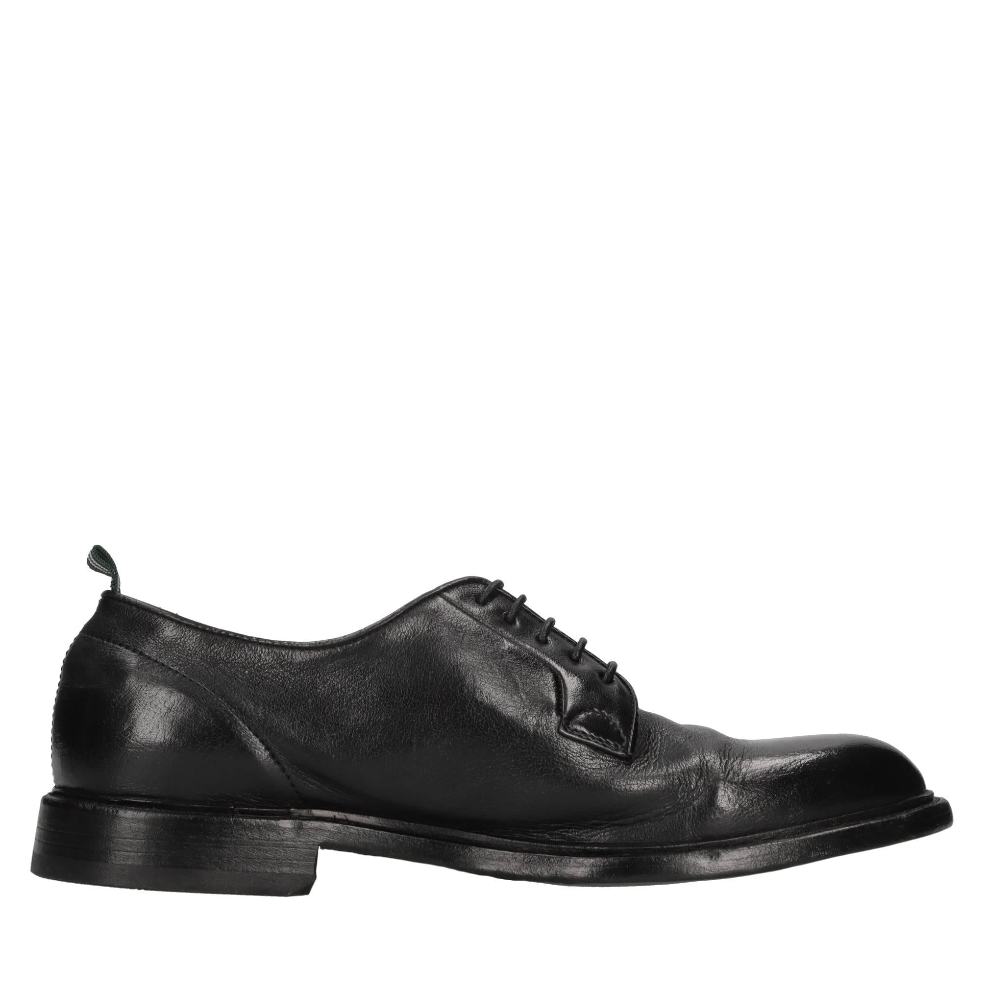 Stringate in pelle 