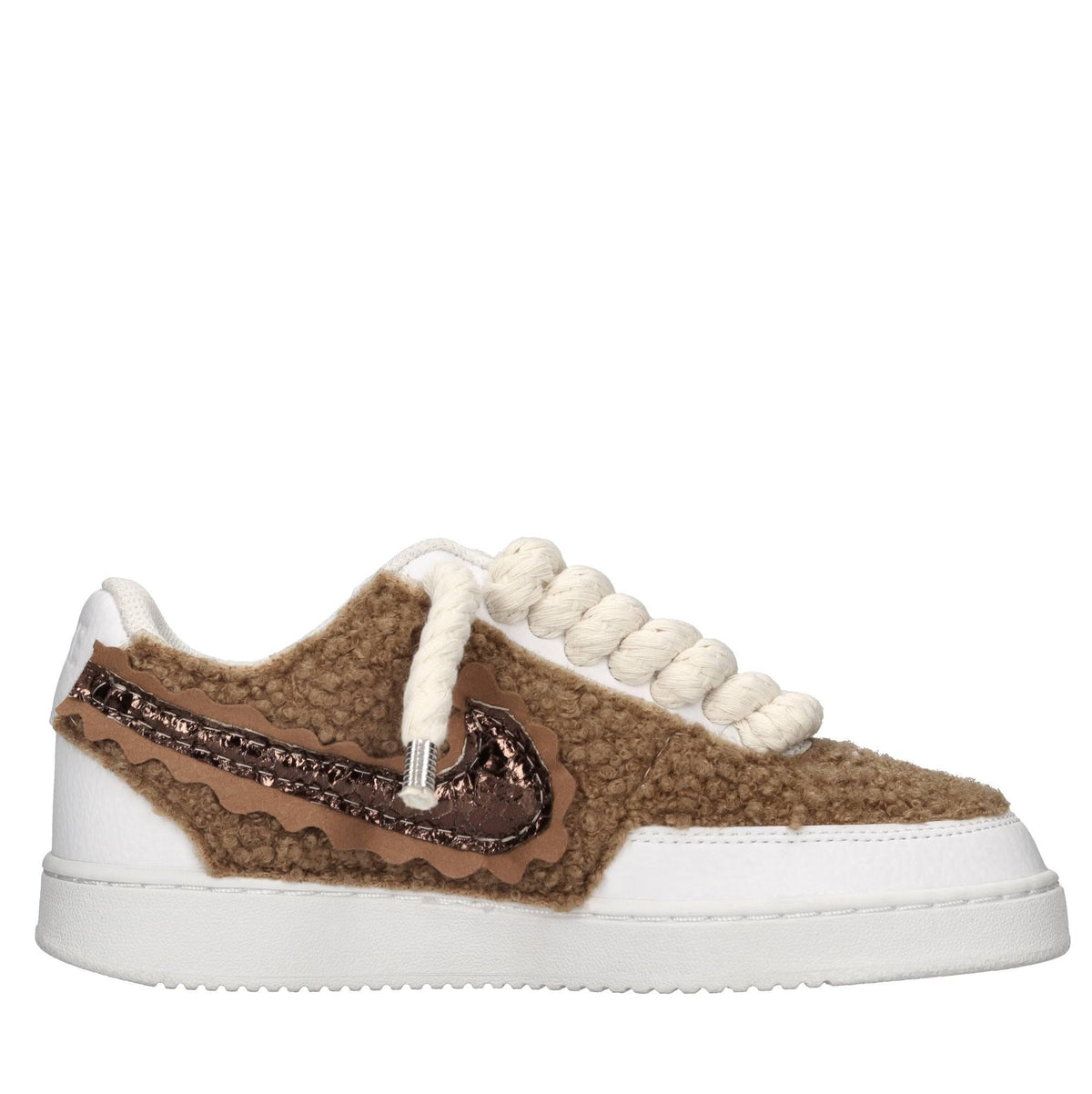 Sneakers in ecopelle ed ecopelliccia 