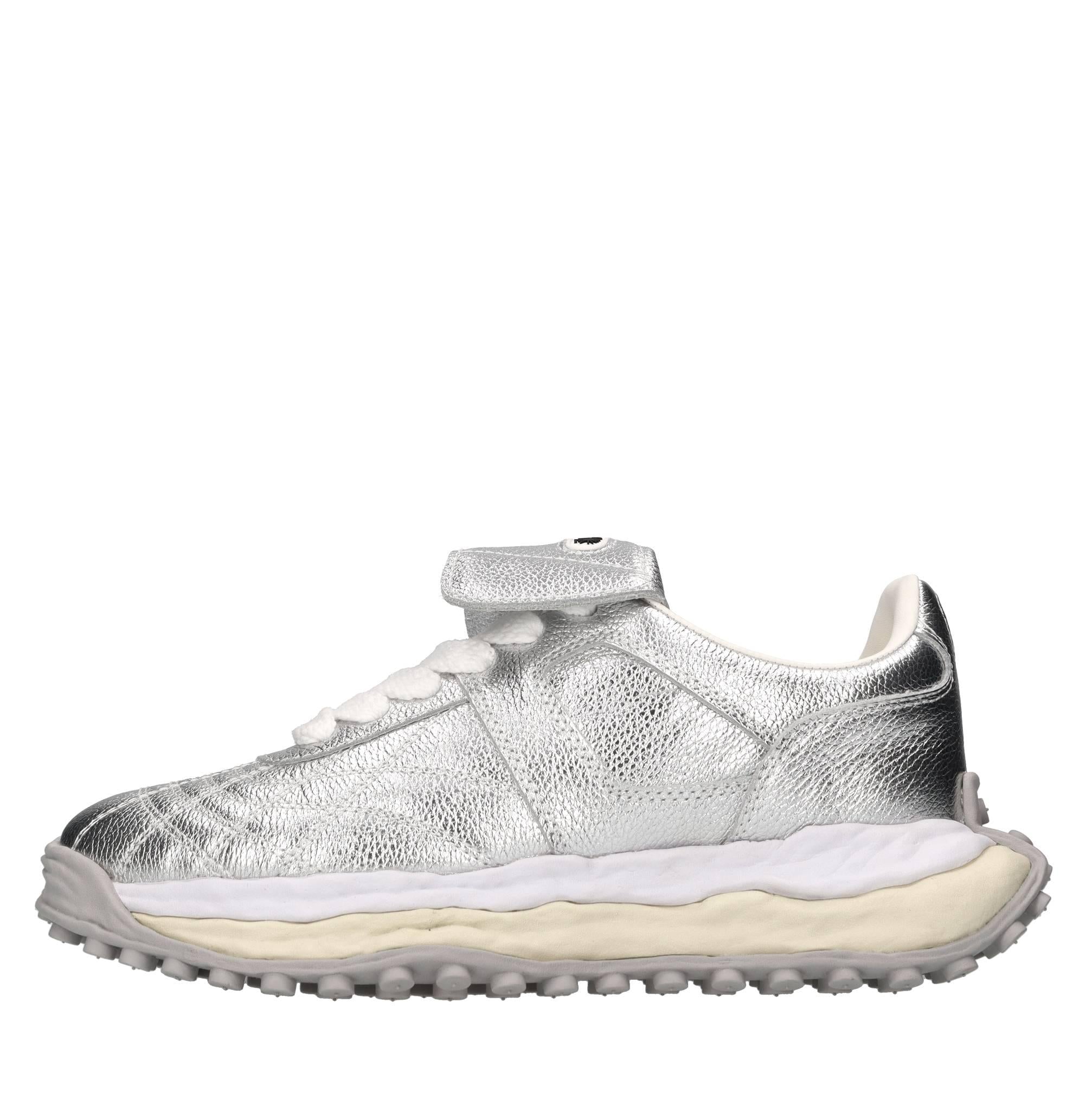 Sneakers in pelle 