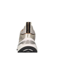 Sneakers in pelle, ecopelle e tessuto 