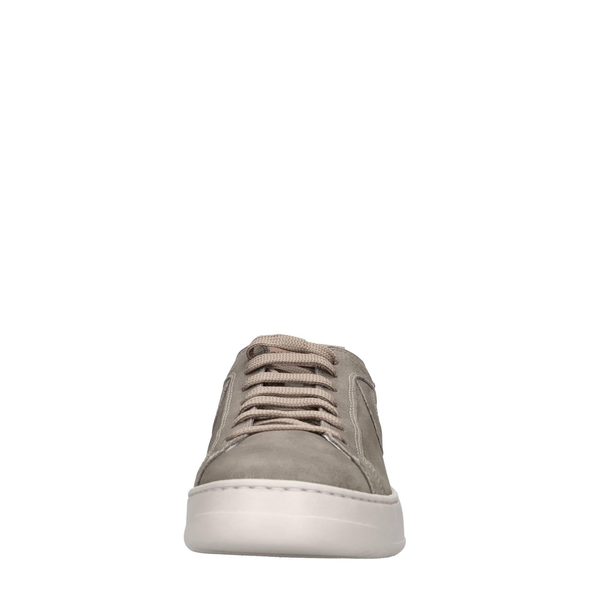 Sneakers in pelle 