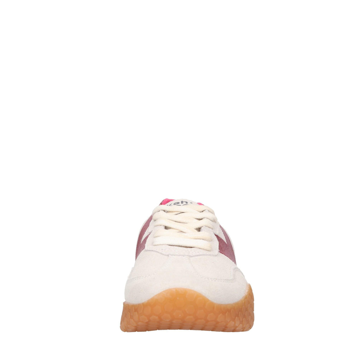 Sneakers in camoscio e gomma. 