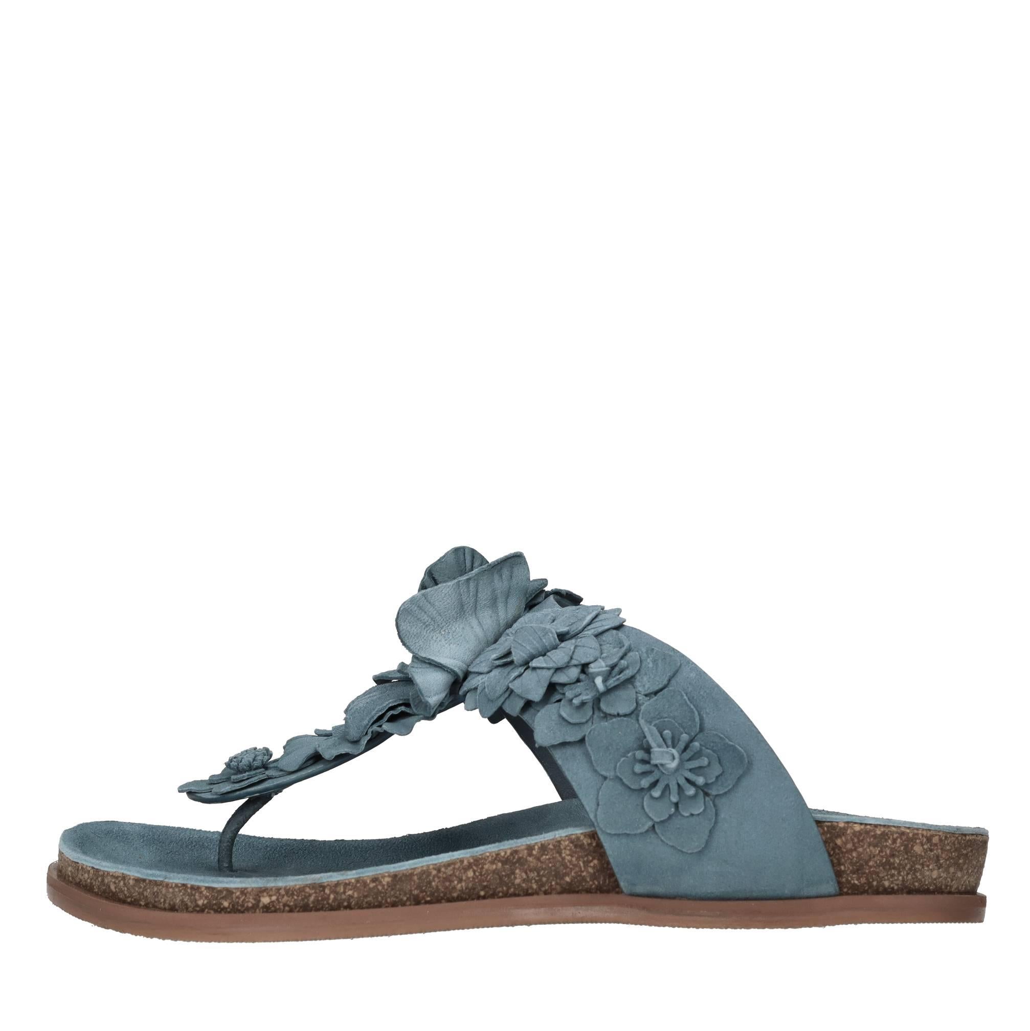 Mules in camoscio. 