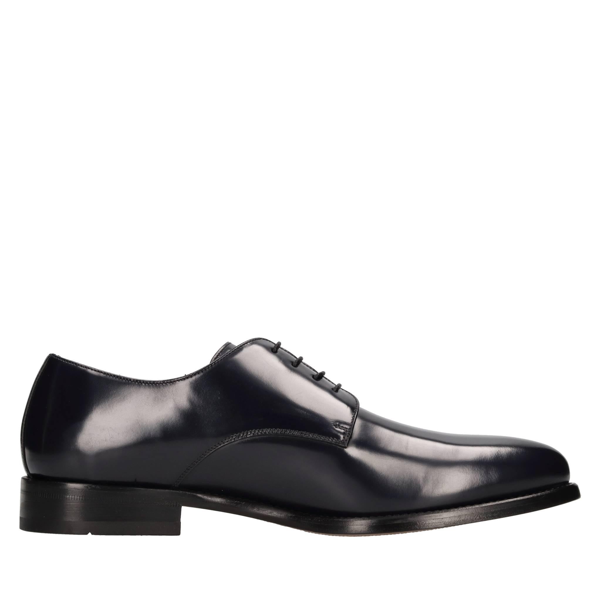 Stringate in pelle 