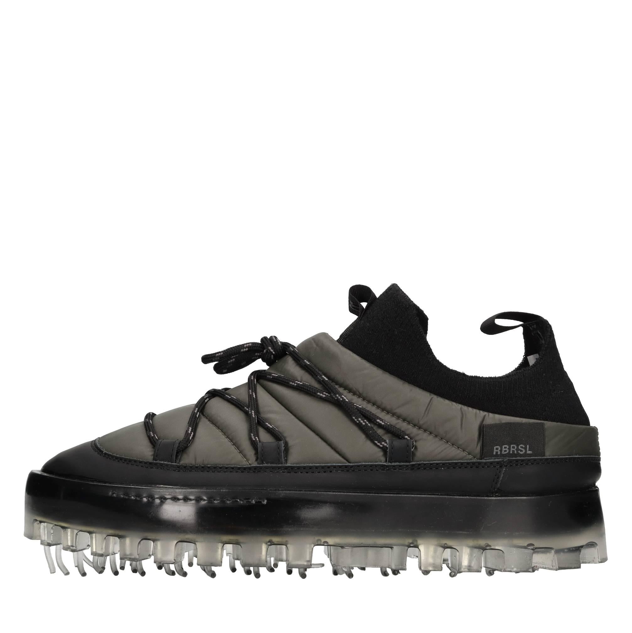 Sneakers in pelle e tessuto 