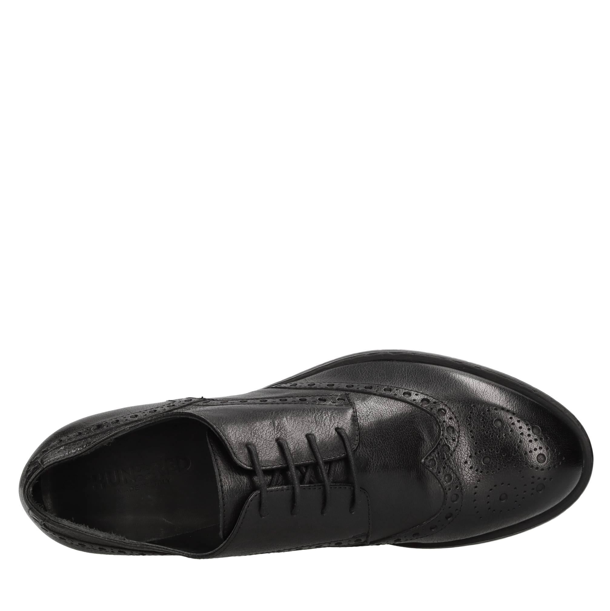 Stringate in pelle 