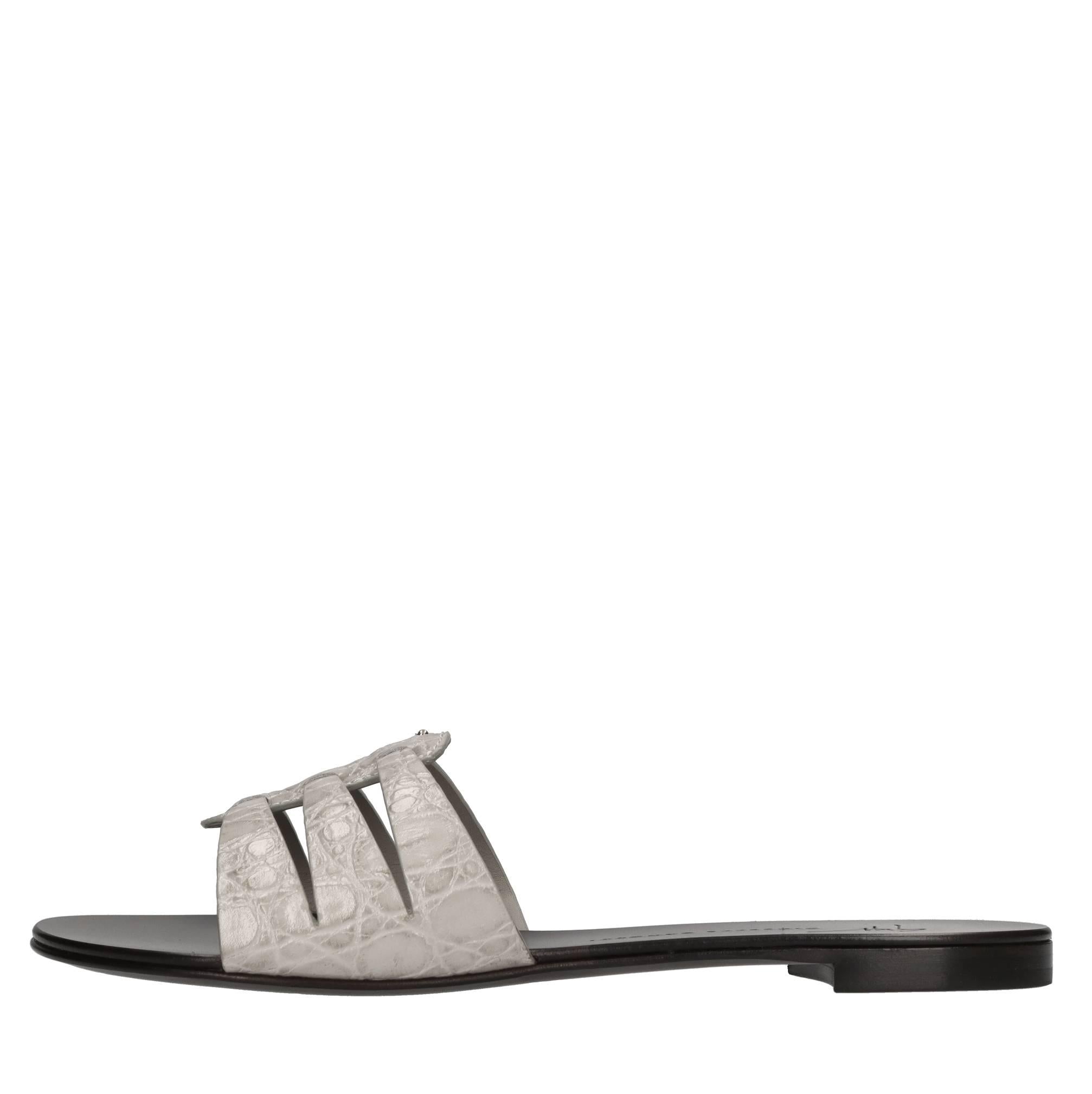 Flat Morpheus in pelle 