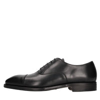 Stringate in pelle 