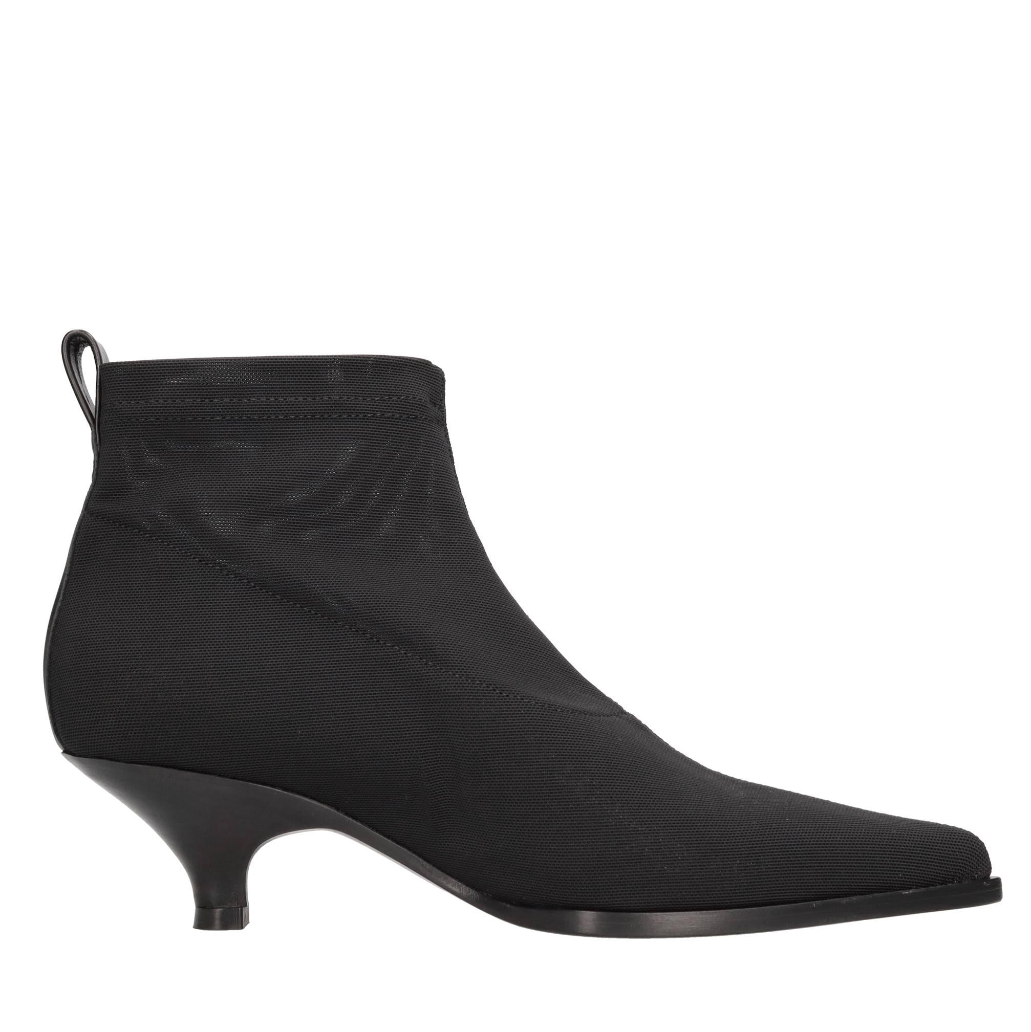 Stivaletti in tessuto elastico e inserti in pelle 