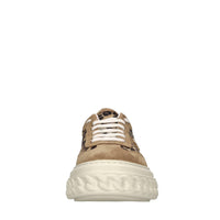 Sneakers in pelle scamosciata con una stampa effetto leopardo 