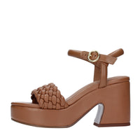 Sandali modello OAK02 in nappa 