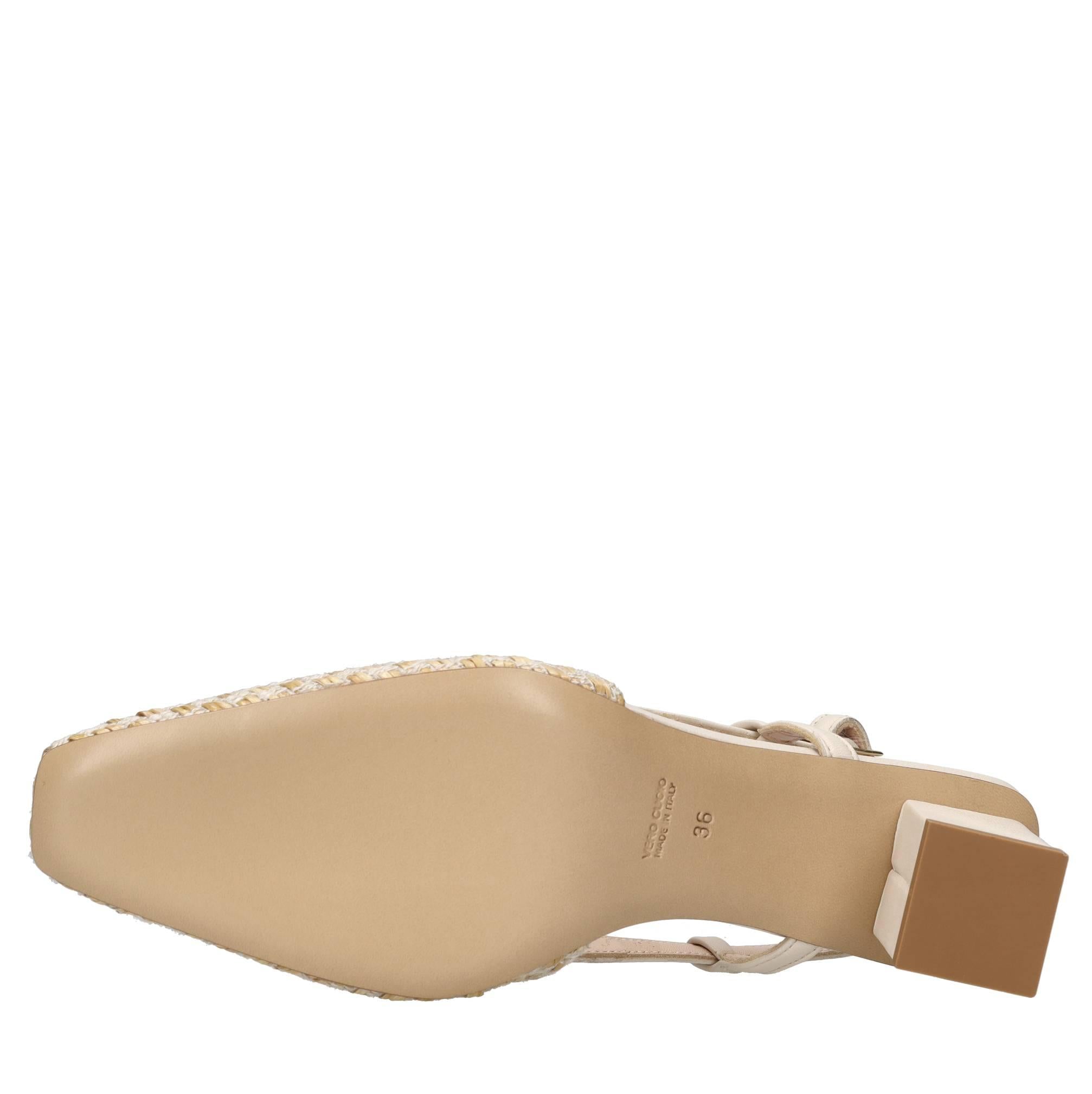 Décolleté slingback in rafia e pelle 