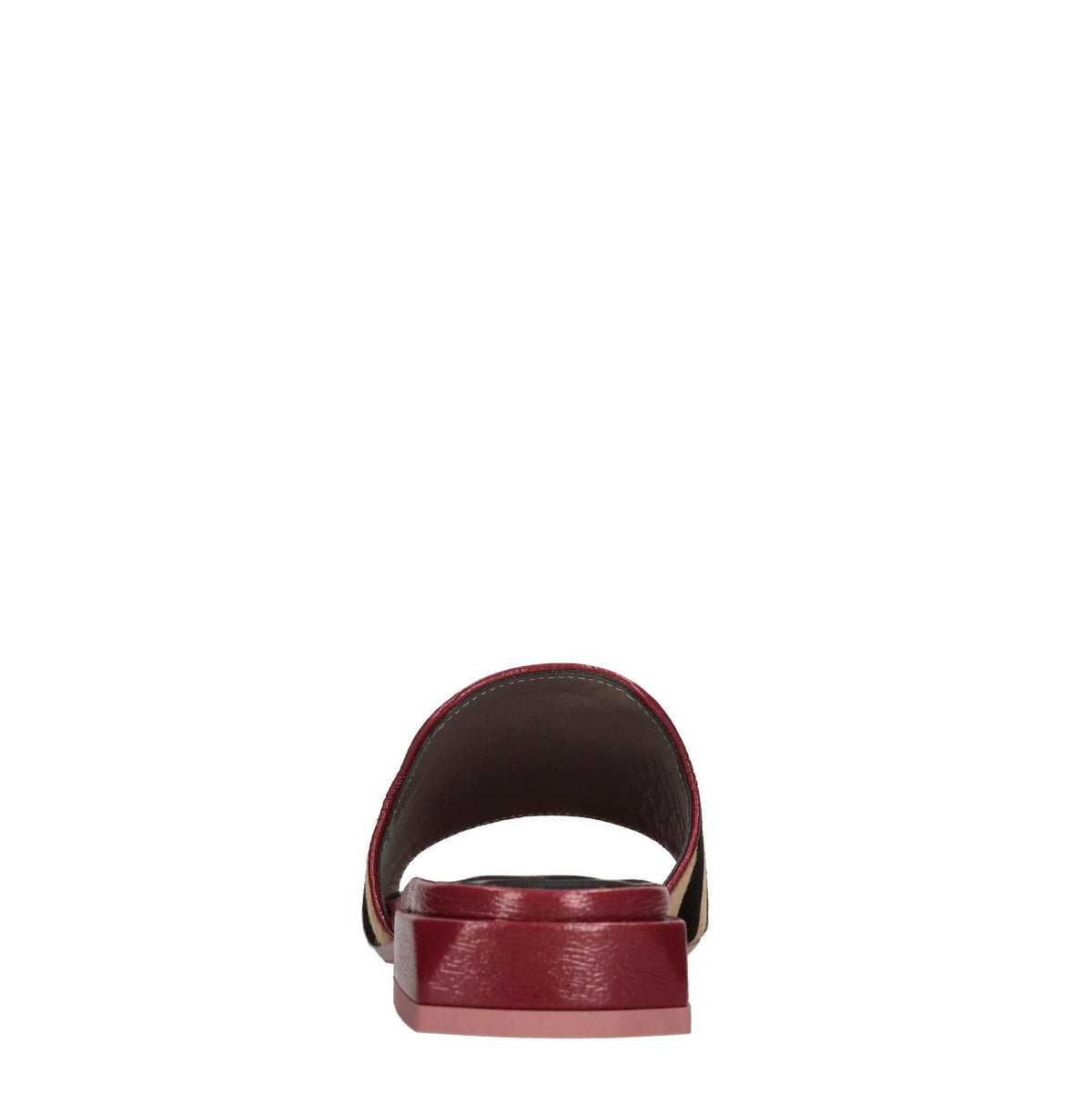 Mules in cavallino 