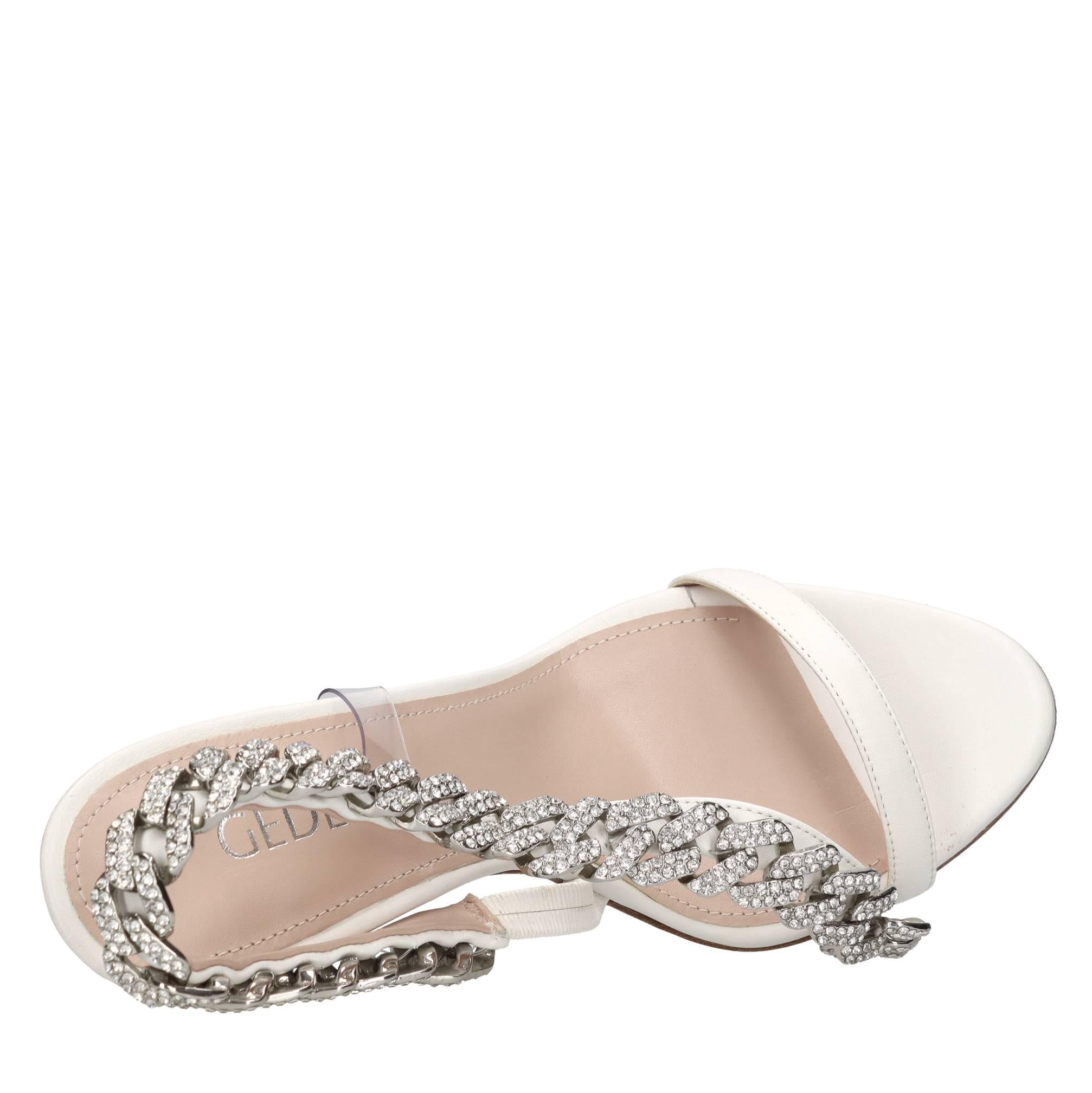 Sandali modello SHEA in pelle 