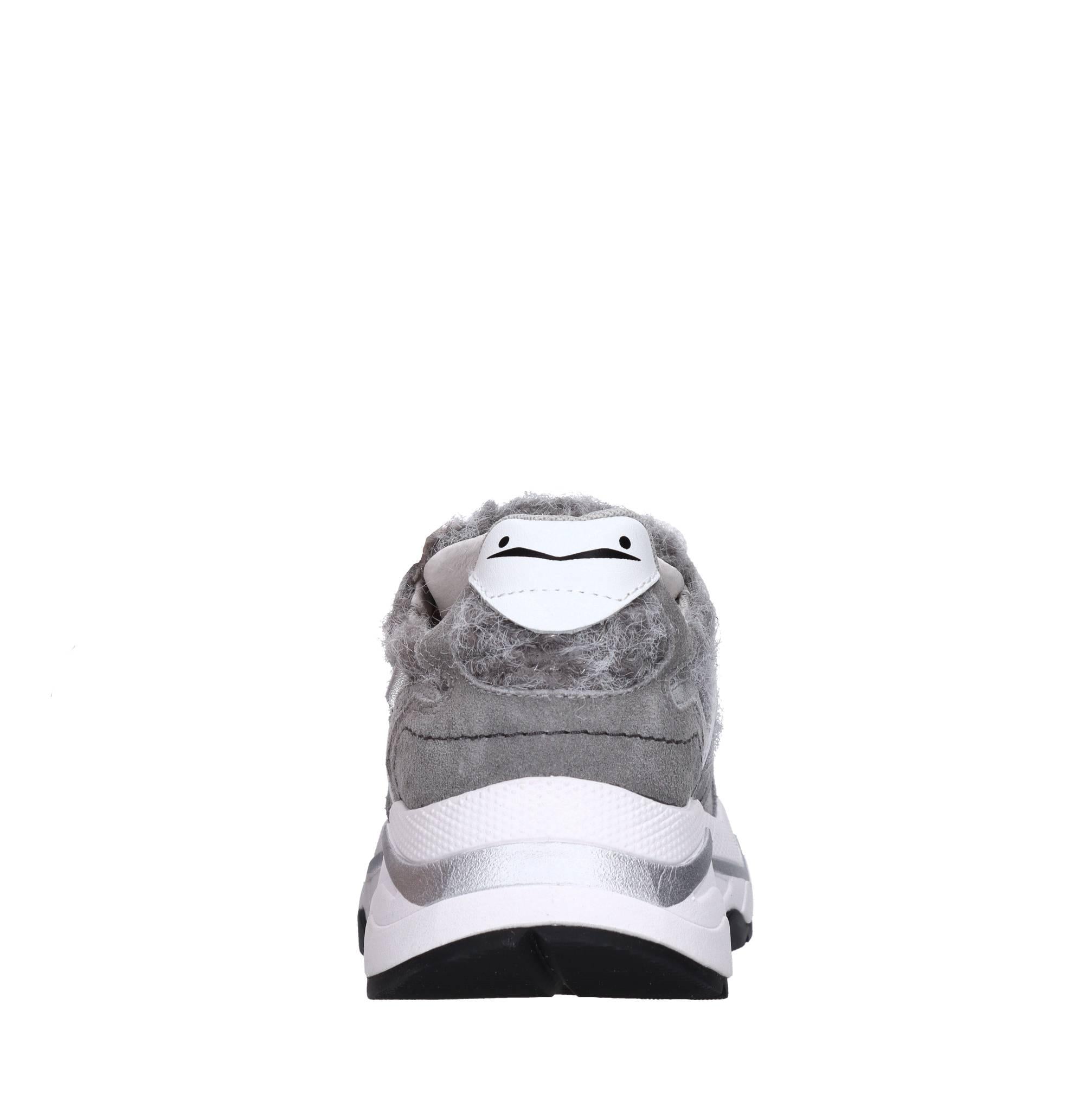 Sneakers in camoscio pelle e tessuto 