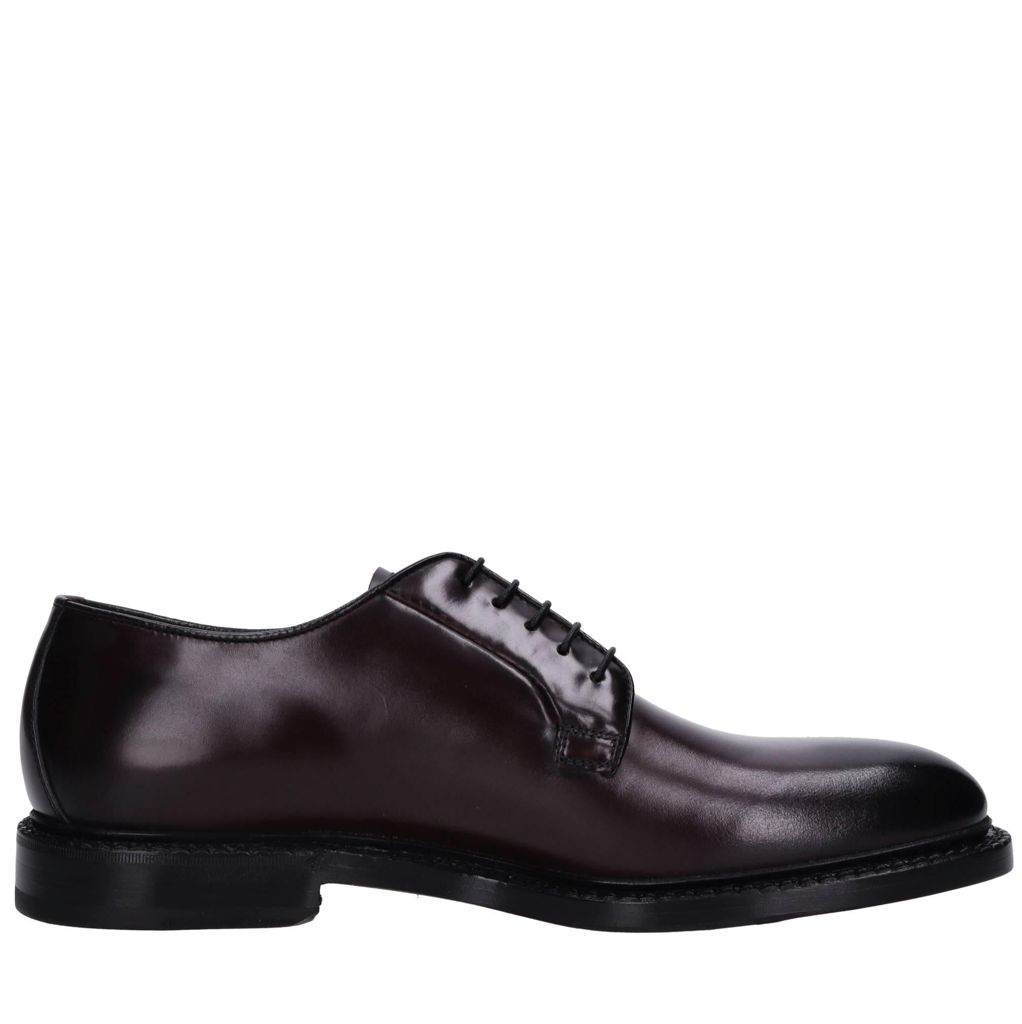 Stringate in pelle 