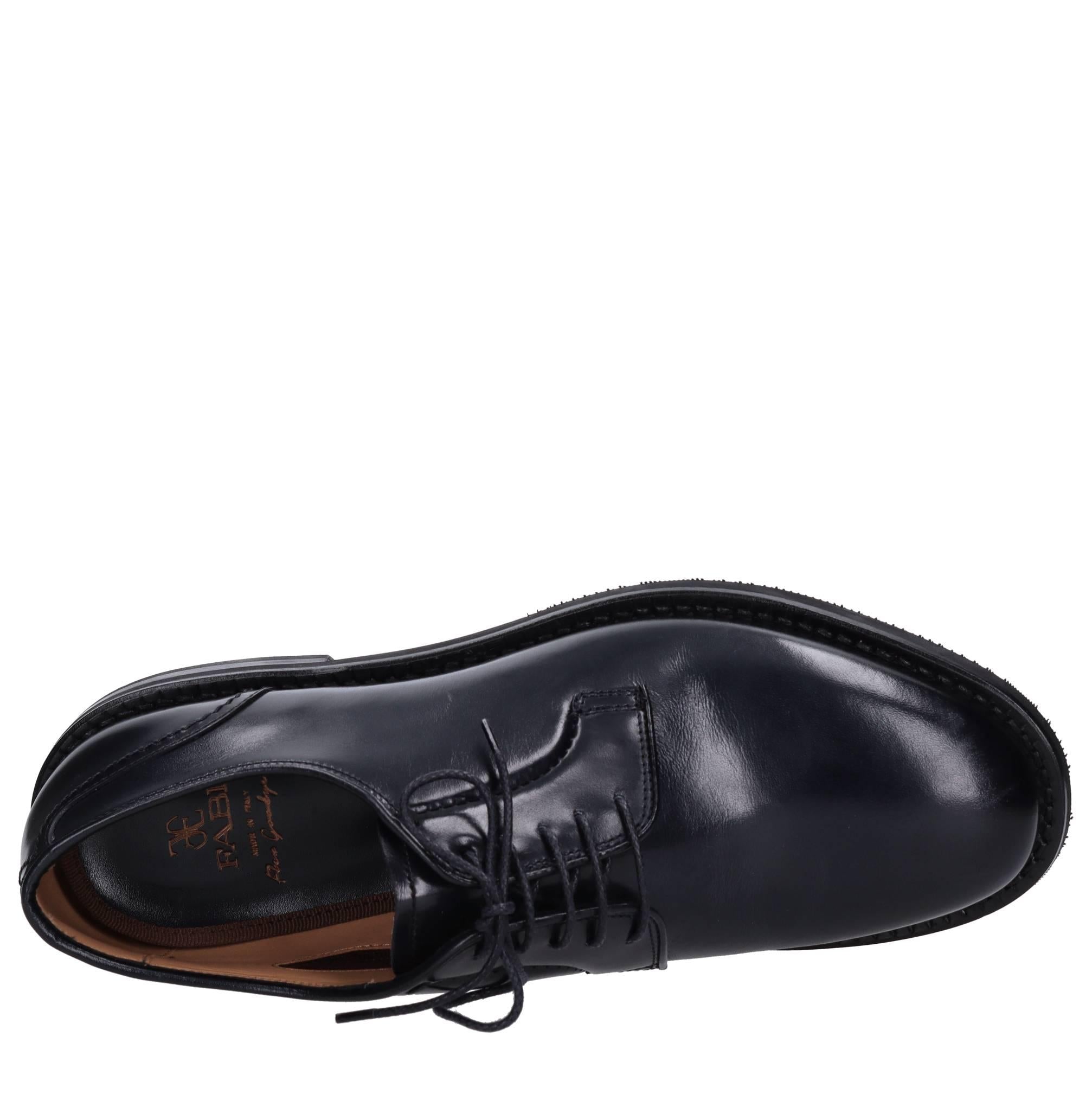 Stringate in pelle 