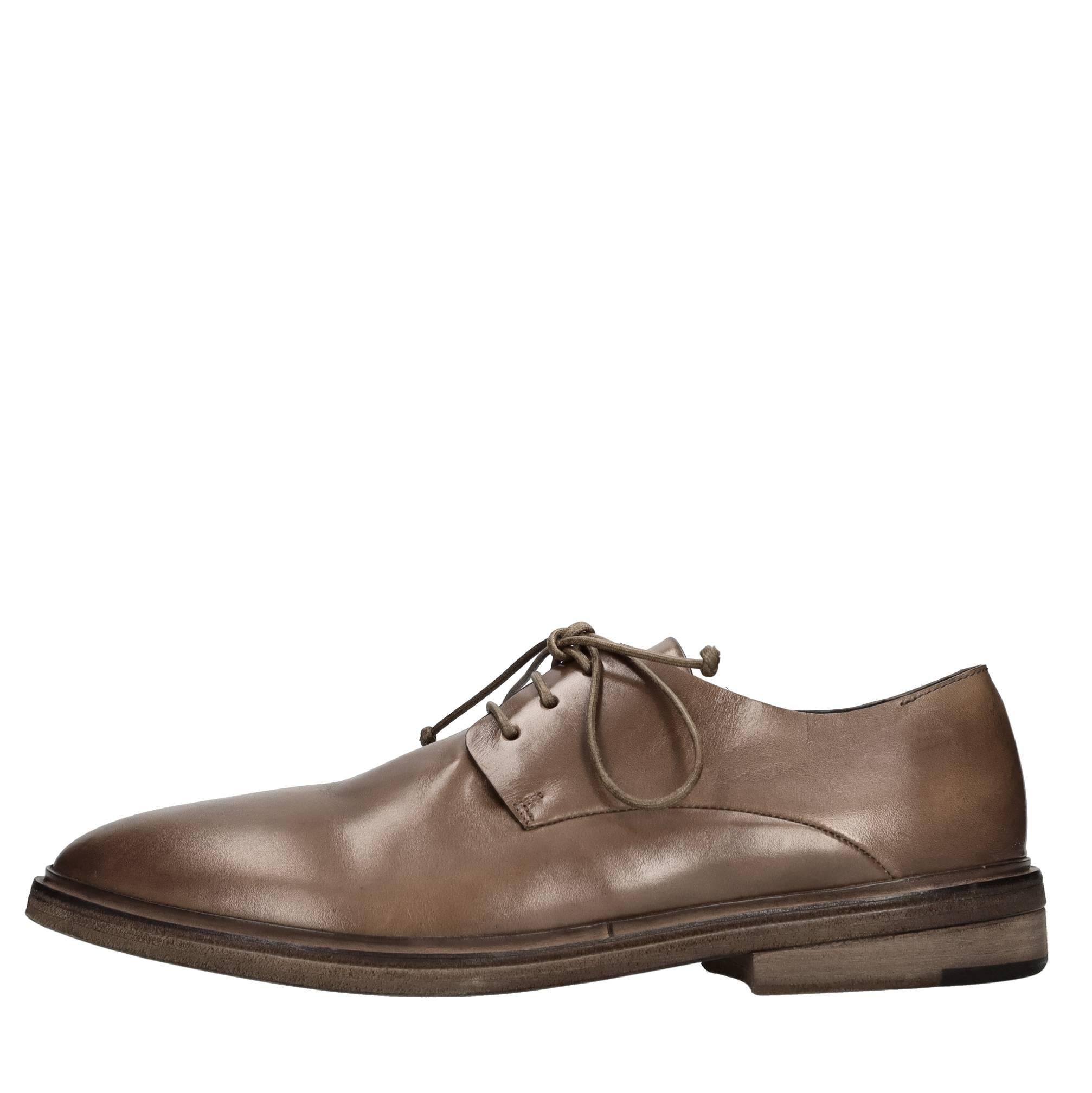 Stringate in pelle 