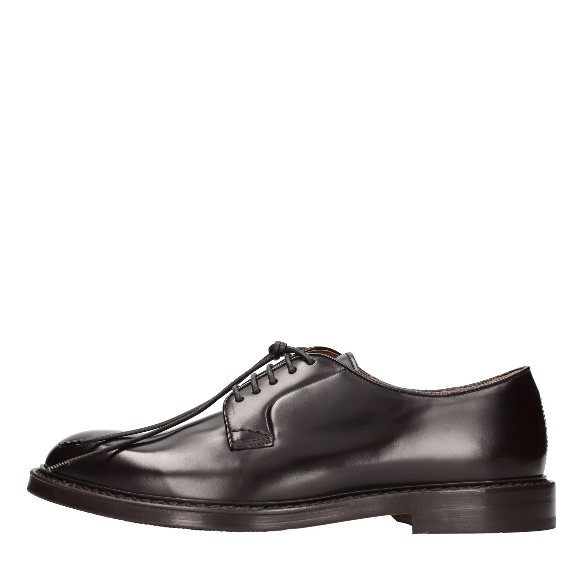 Stringate modello HORSE in pelle 