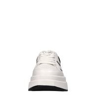 Sneakers in pelle 