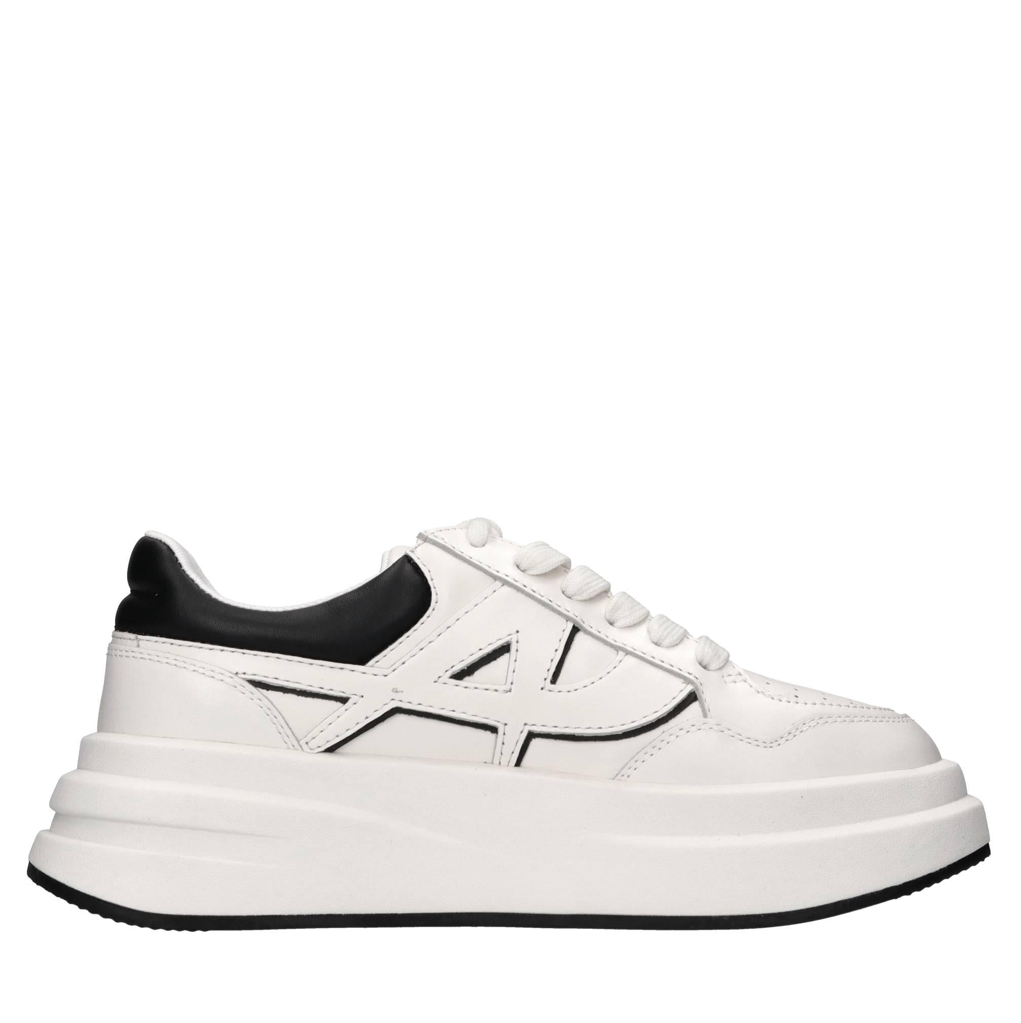 Sneakers in pelle 
