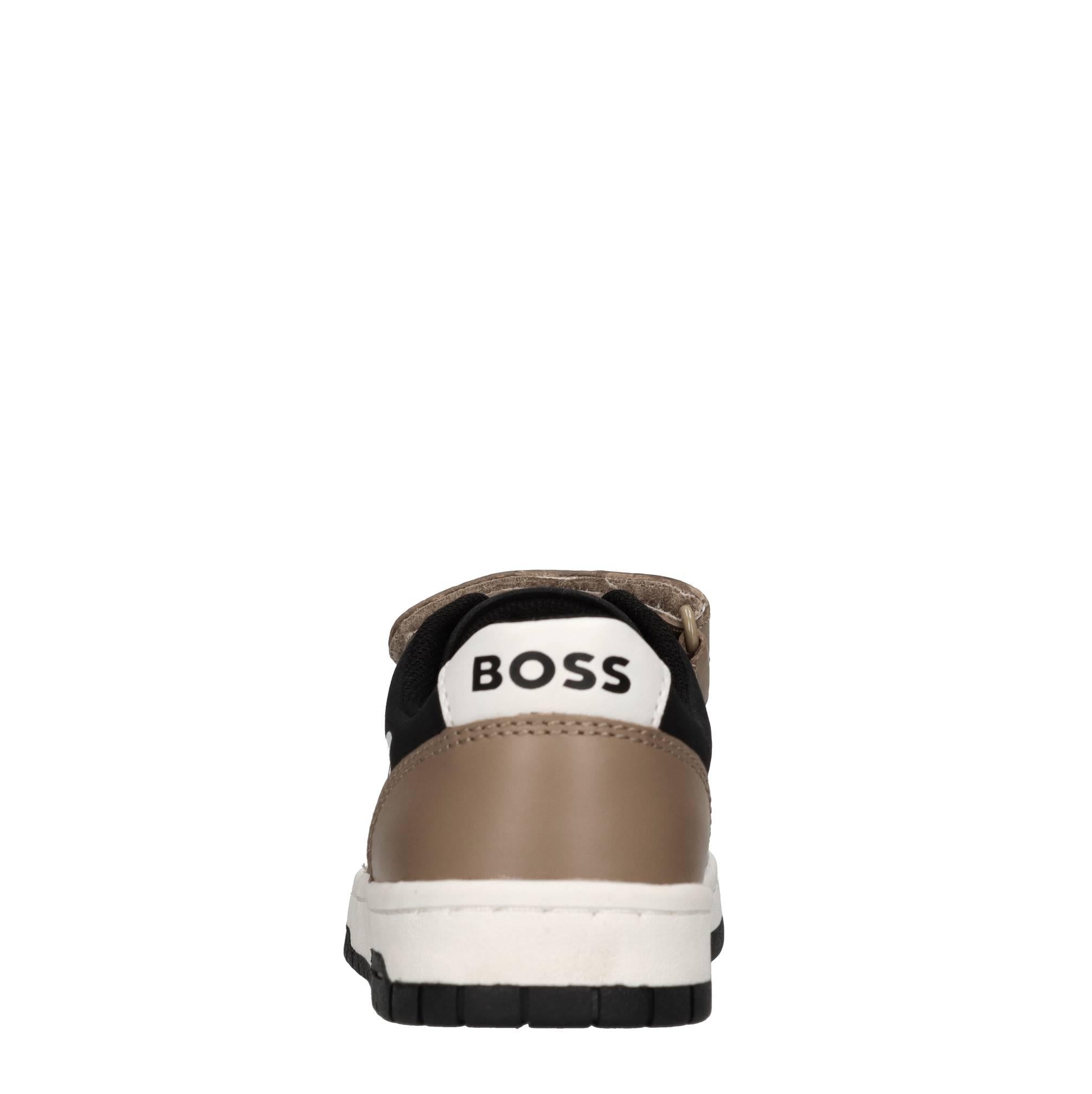 Sneakers in pelle e tessuto 