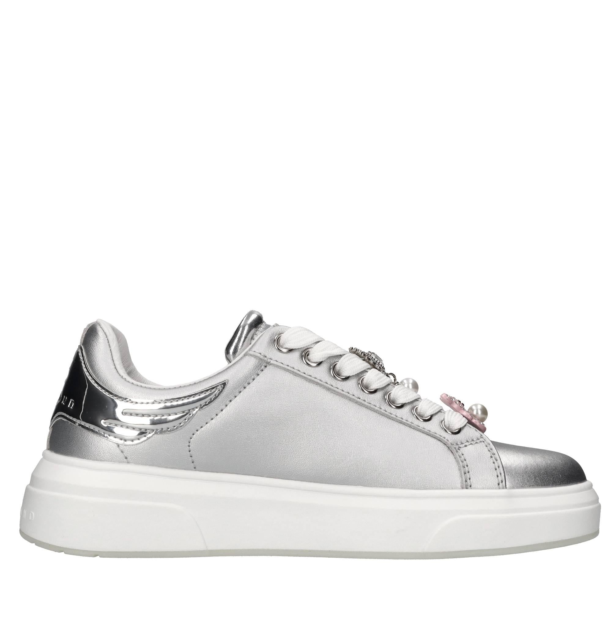 Sneakers in pelle ed ecopelle 