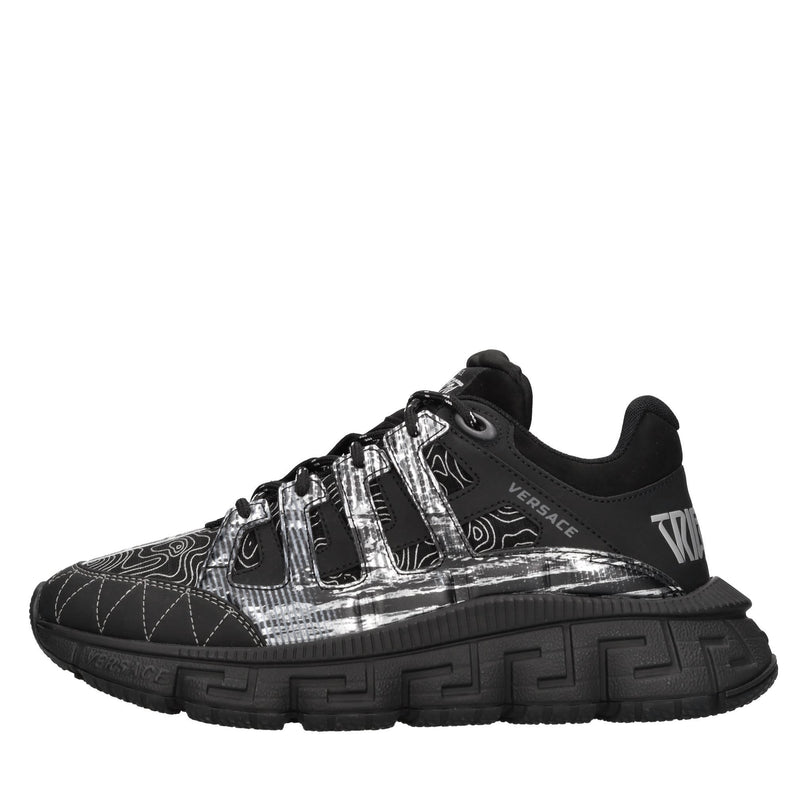 Sneakers in pelle e tessuto 
