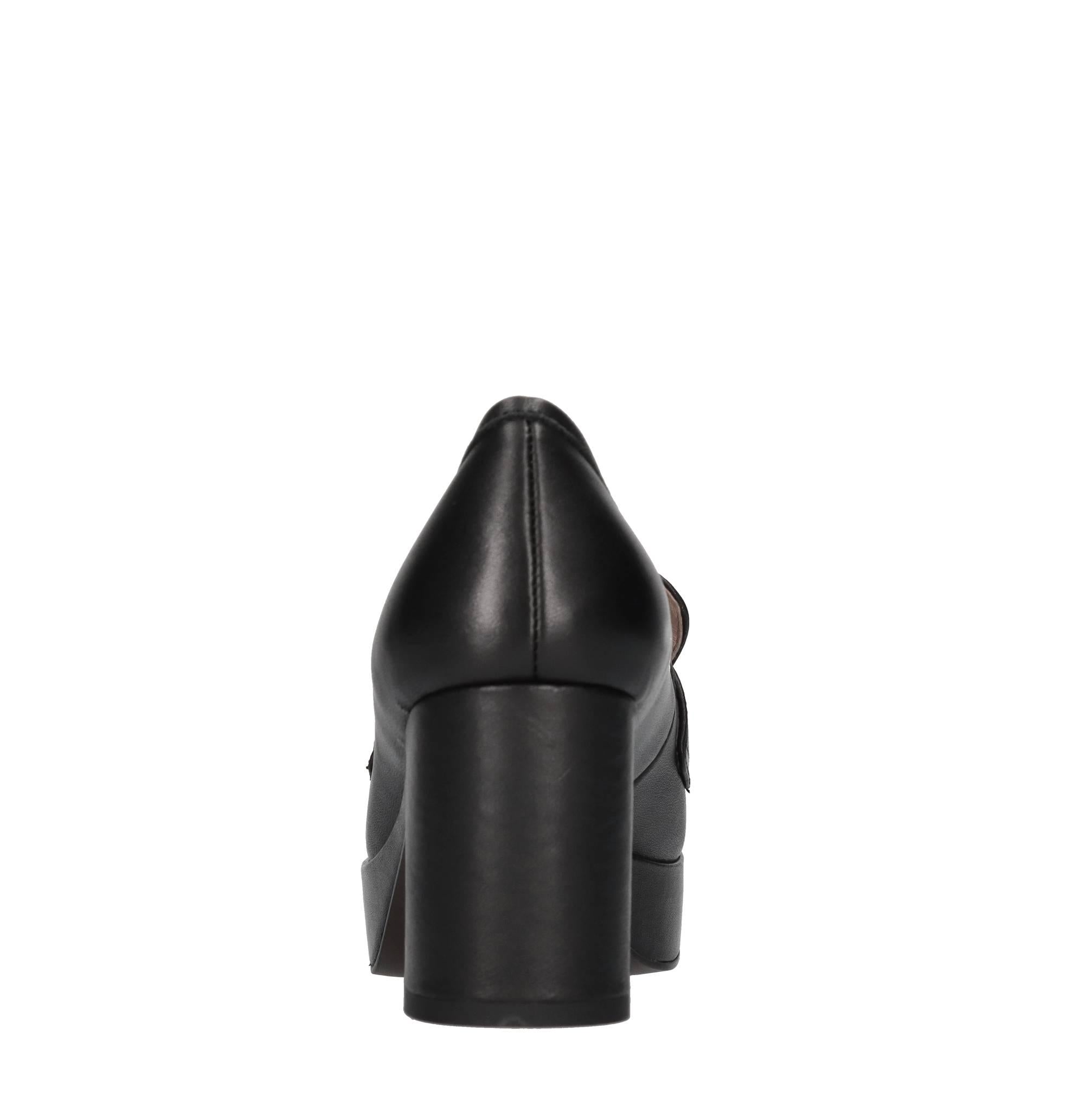 Mocassini in pelle 