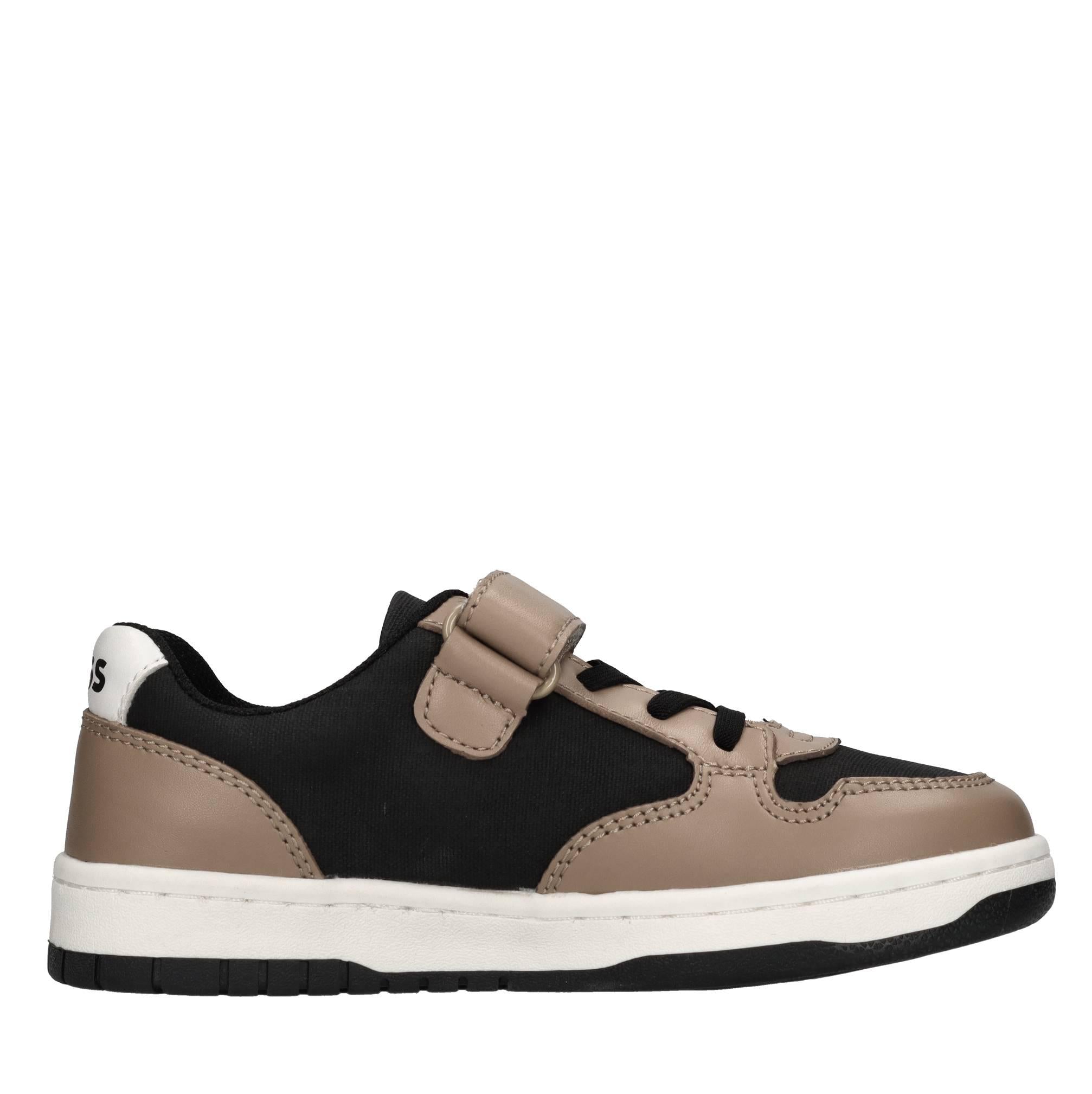 Sneakers in pelle e tessuto 