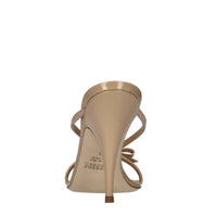 Mules Natalia in vernice 