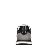 Sneakers in camoscio e tessuto 