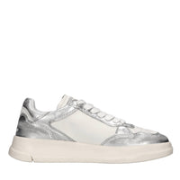 Sneakers in pelle 