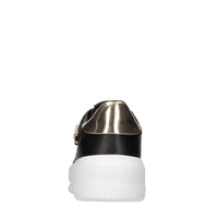 Sneakers in pelle, ecopelle ed altre materie 
