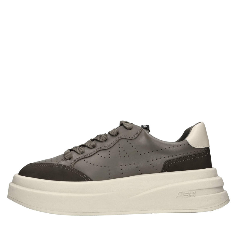 Sneakers in pelle 