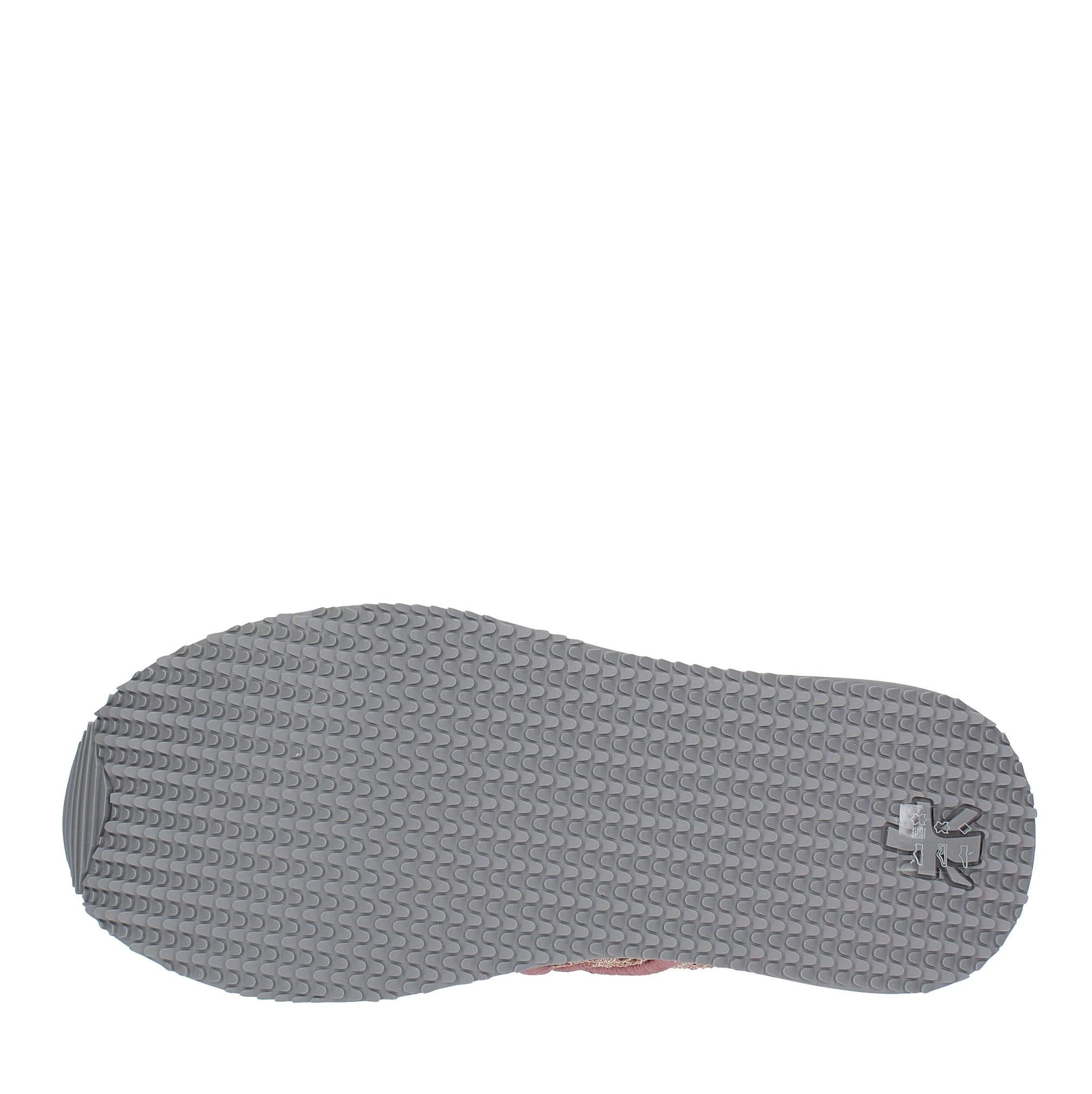Sneakers in pelle e tessuto 
