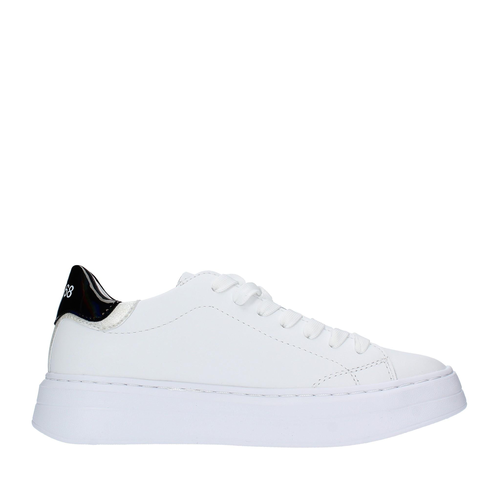 Sneakers in pelle 