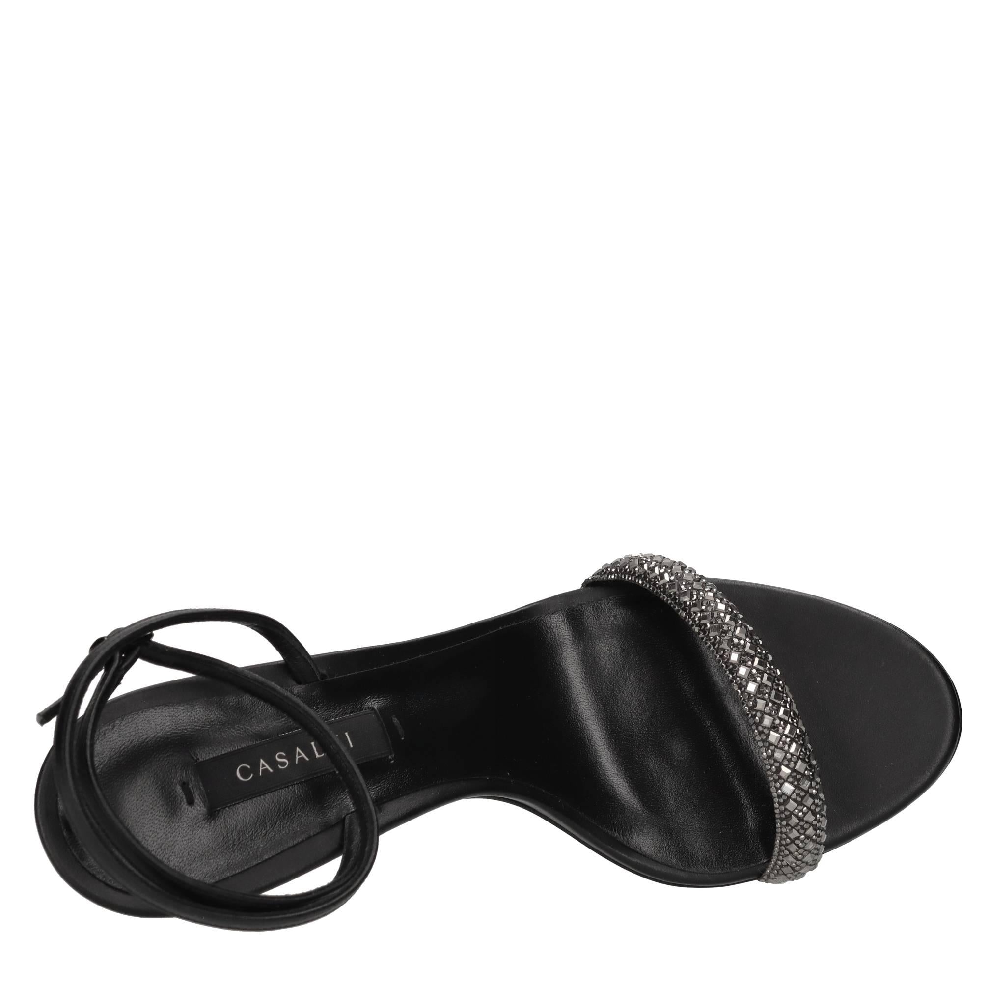 Sandali in pelle e strass 
