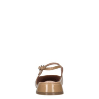 Décolleté slingback in vernice 