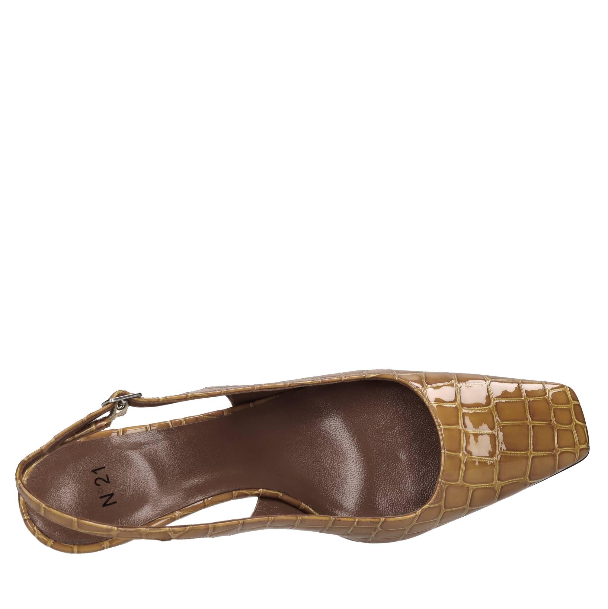 Décolleté slingback in pelle 