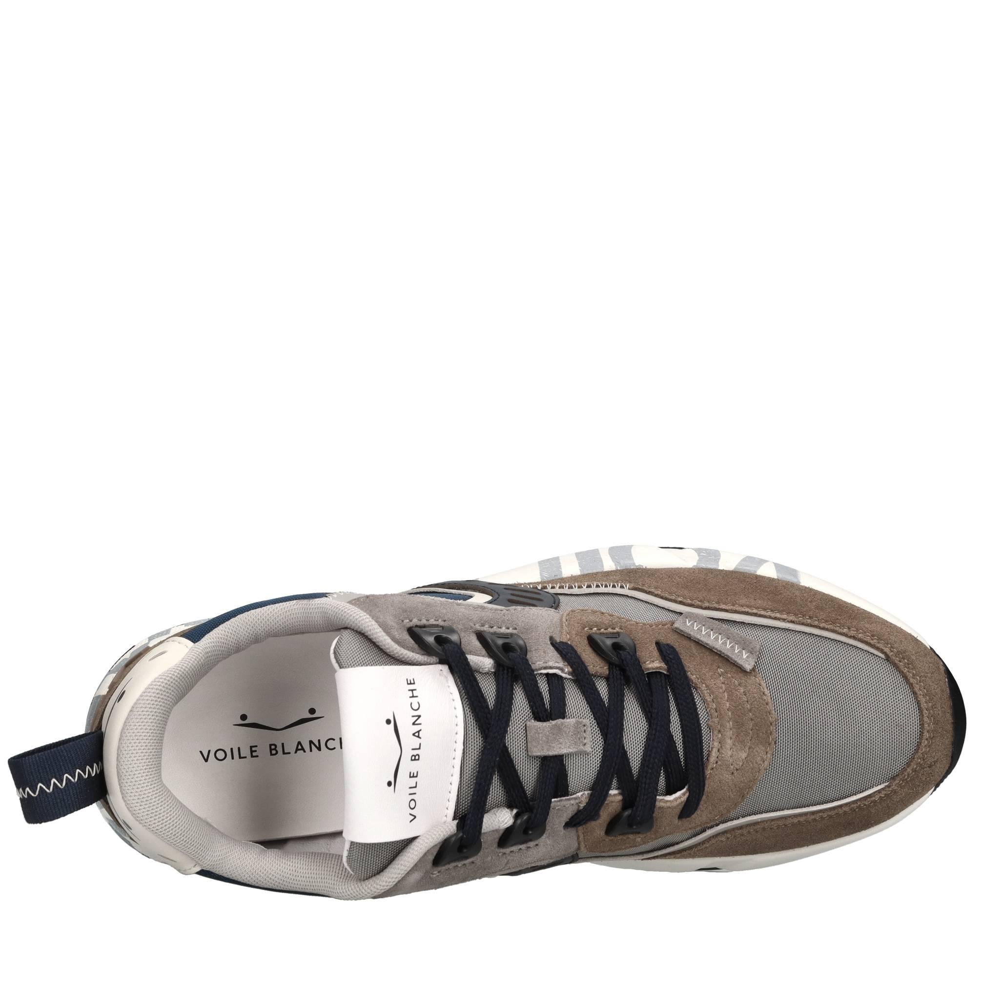 Sneakers in camoscio e tessuto 