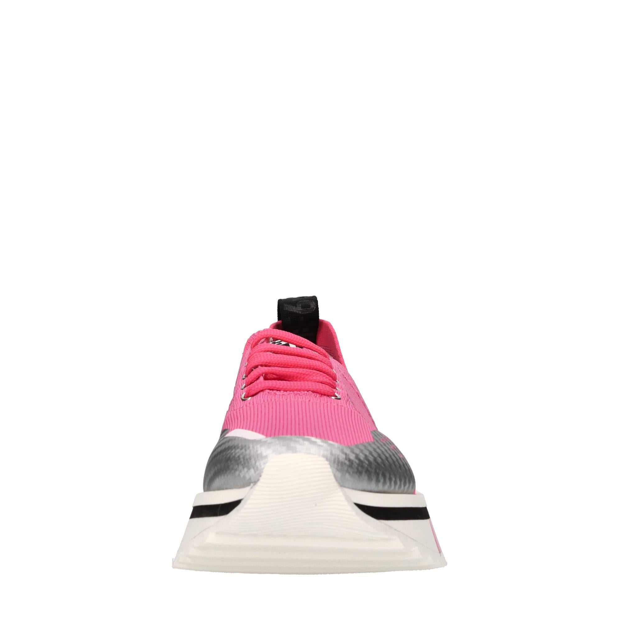 Sneakers in tessuto 