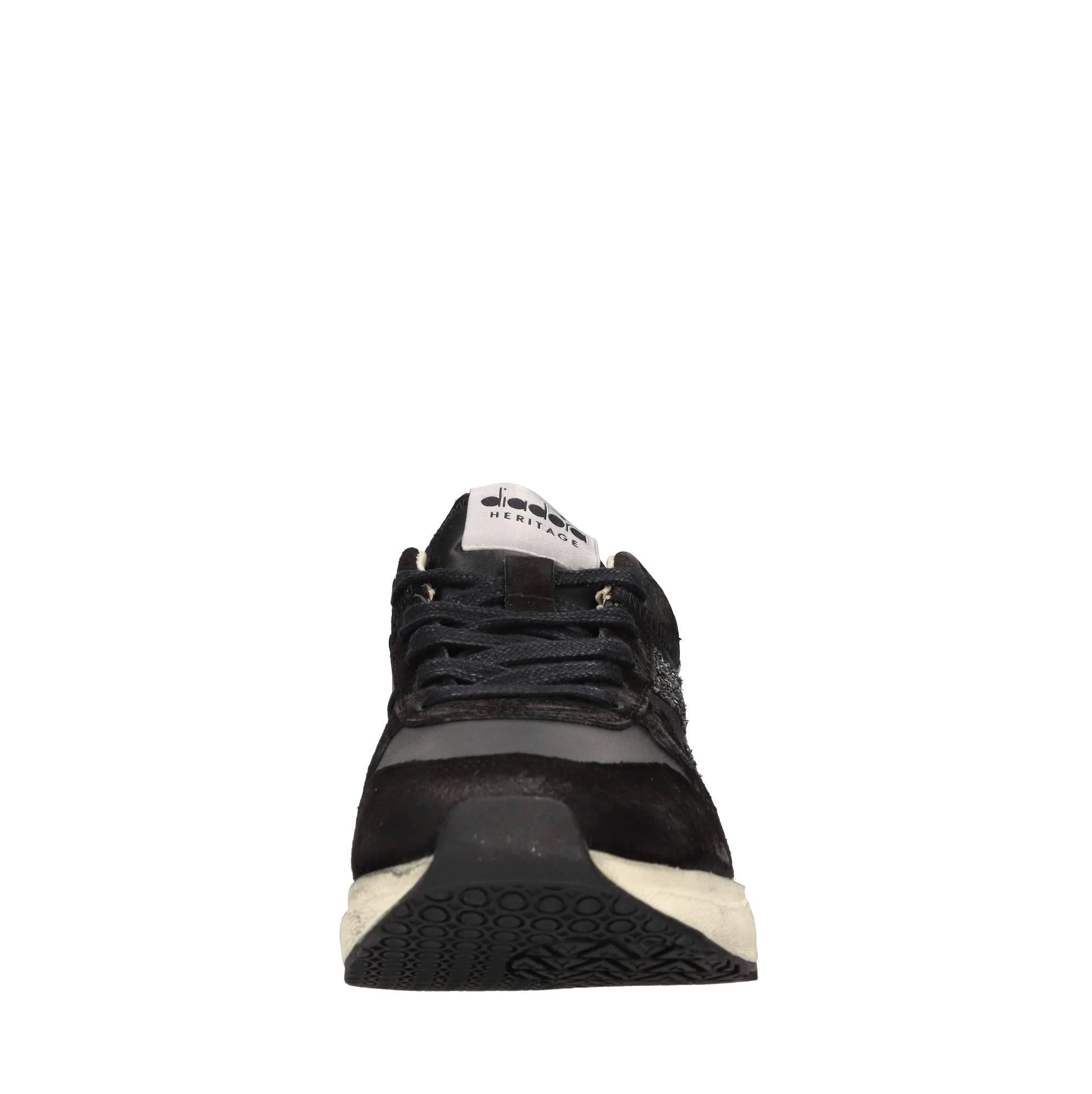 Sneakers in pelle e tessuto 