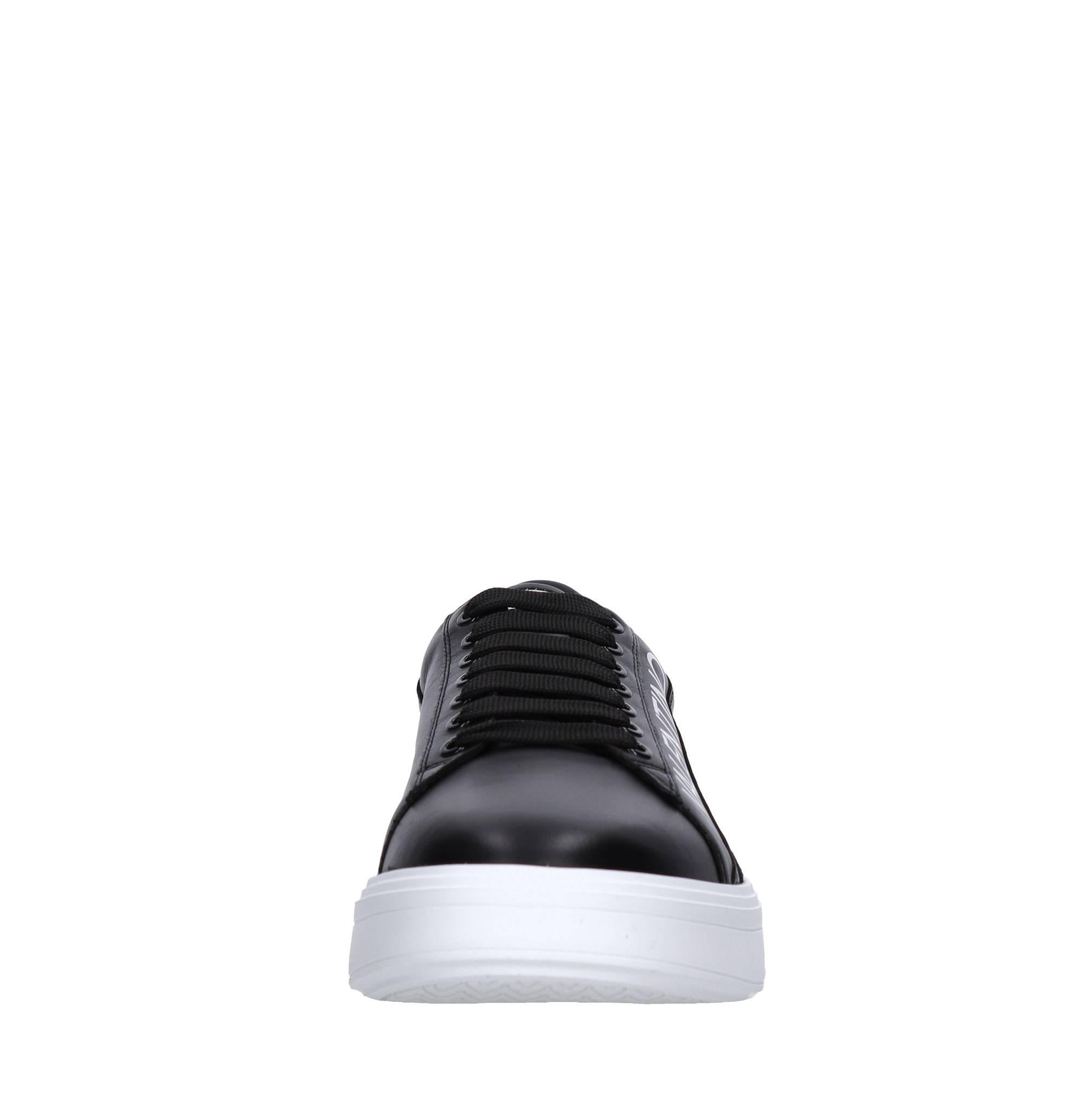Sneakers in pelle 